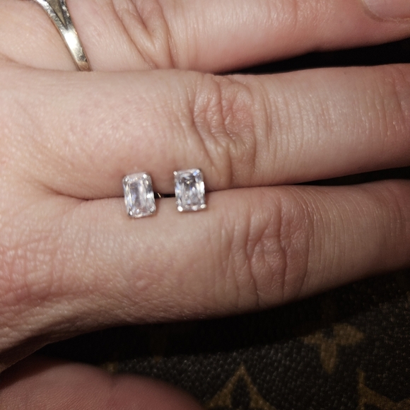 Emerald Cut Lab Created Diamonds in 14K White Gold Screw Back Settings (NWOT's) - Picture 5 of 8